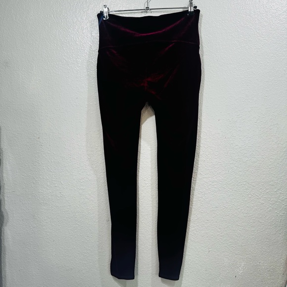 SPANX Velvet Deep Red Leggings Size Xlarge - Picture 6 of 12